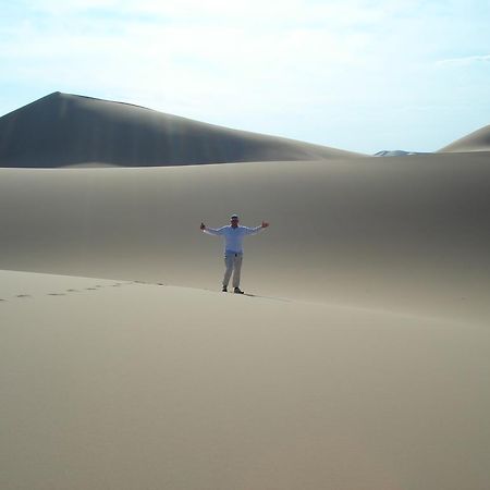 Golden Gobi Hostel & Tours Oelan-bator Buitenkant foto
