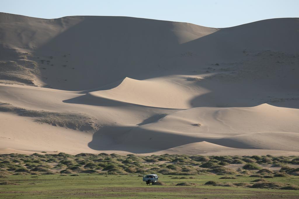 Golden Gobi Hostel & Tours Oelan-bator Buitenkant foto